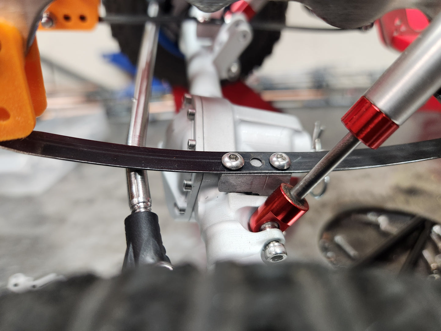 D44 Front Push Leaf Mounts