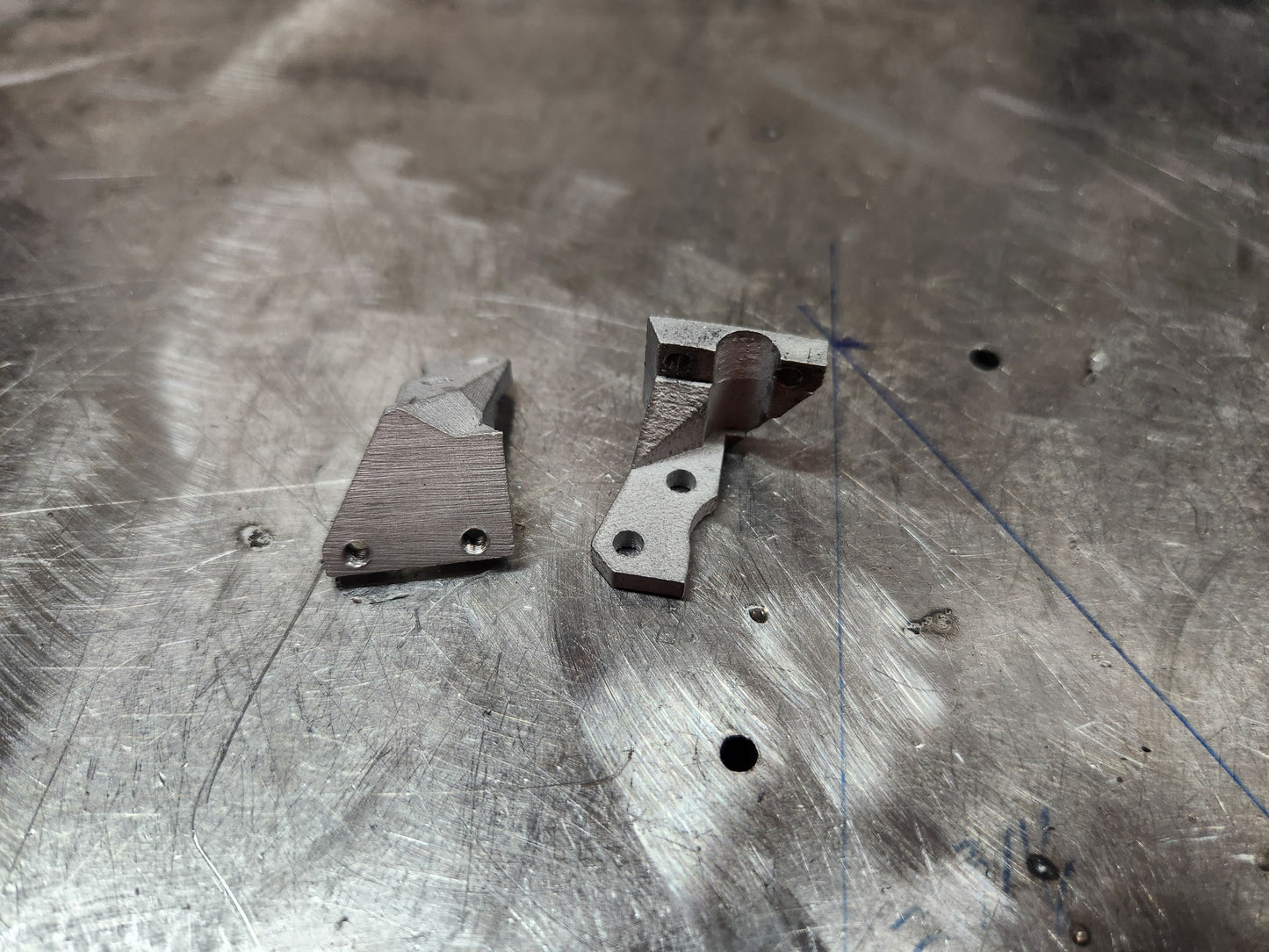 F10 Front Narrow Leaf Mount
