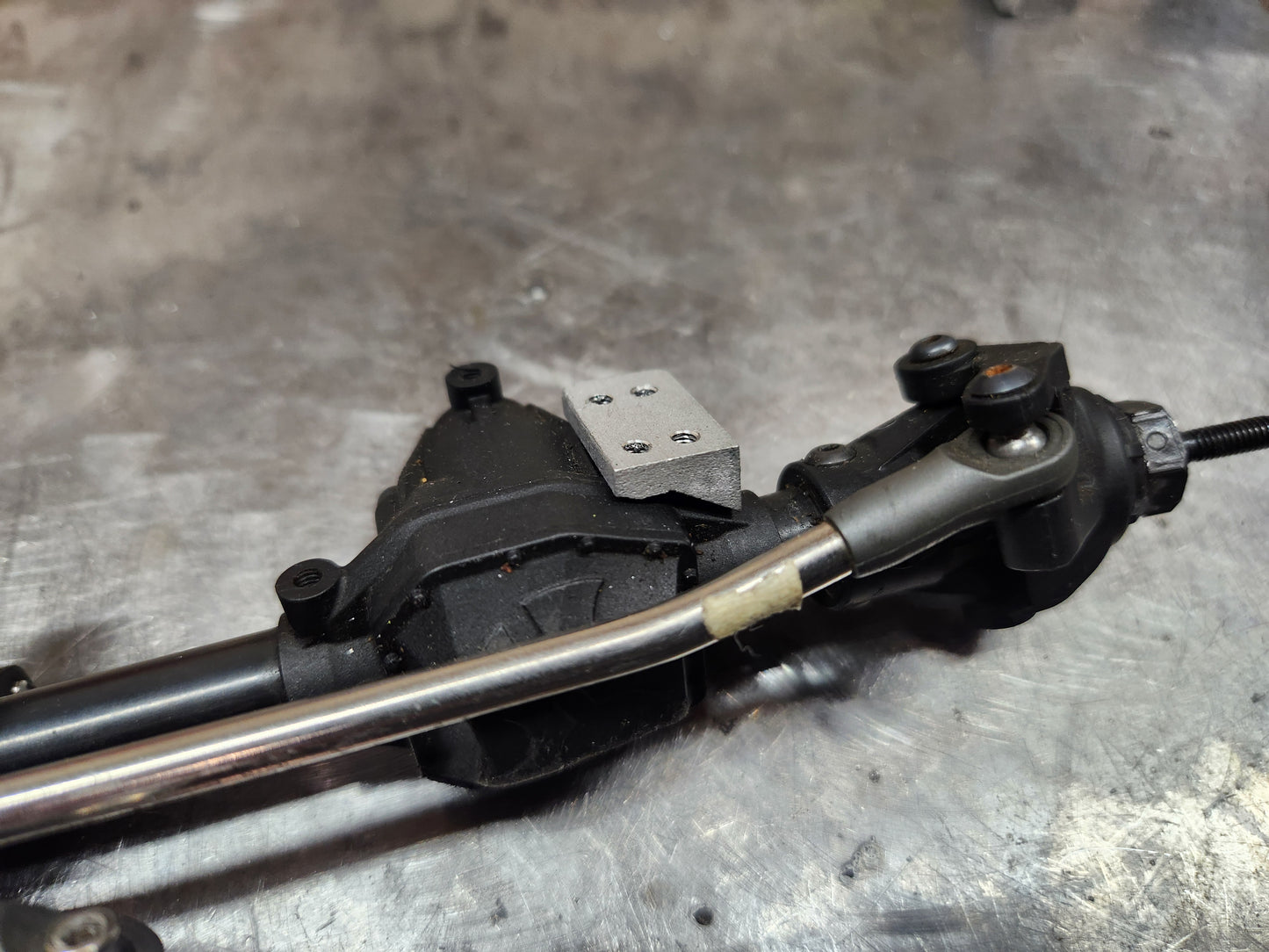 SCX10Pro Front Leaf Mount