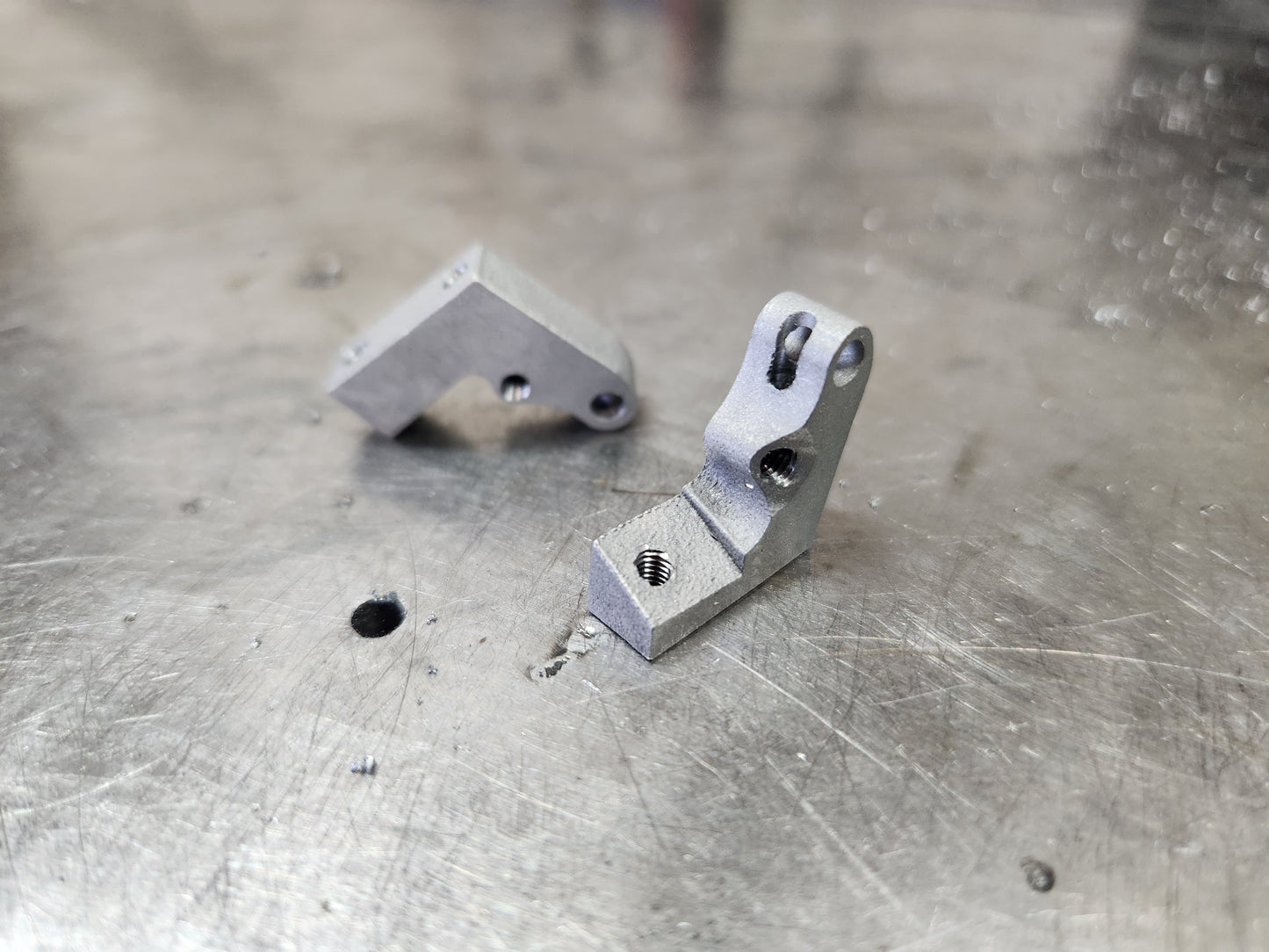 D44 Front Push Leaf Mounts