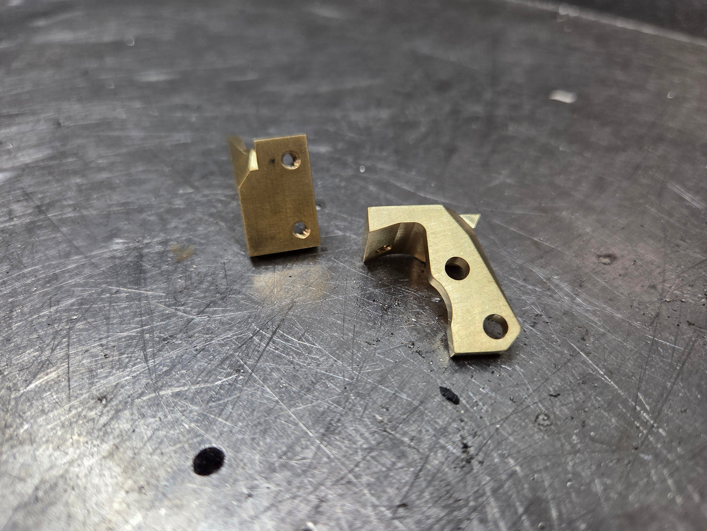 F10/H10 Front Brass Leaf Mount