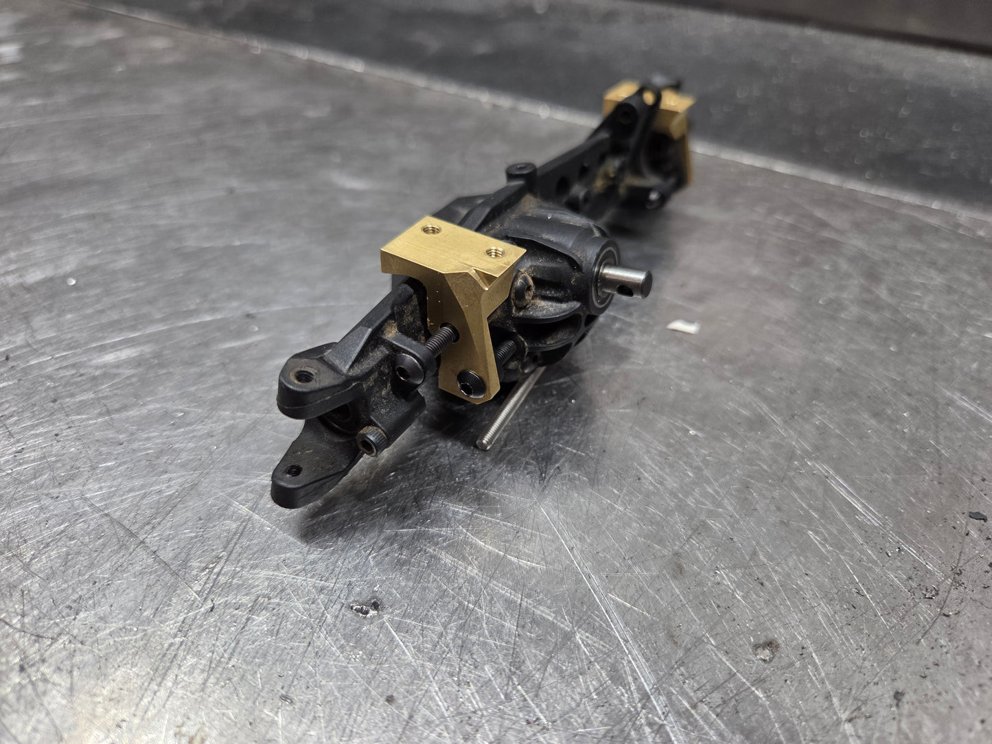 F10/H10 Front Brass Leaf Mount
