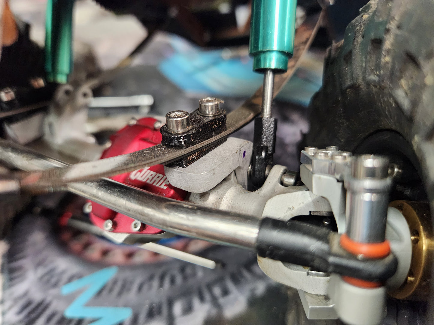 Vanquish HD44 Front Leaf Mounts