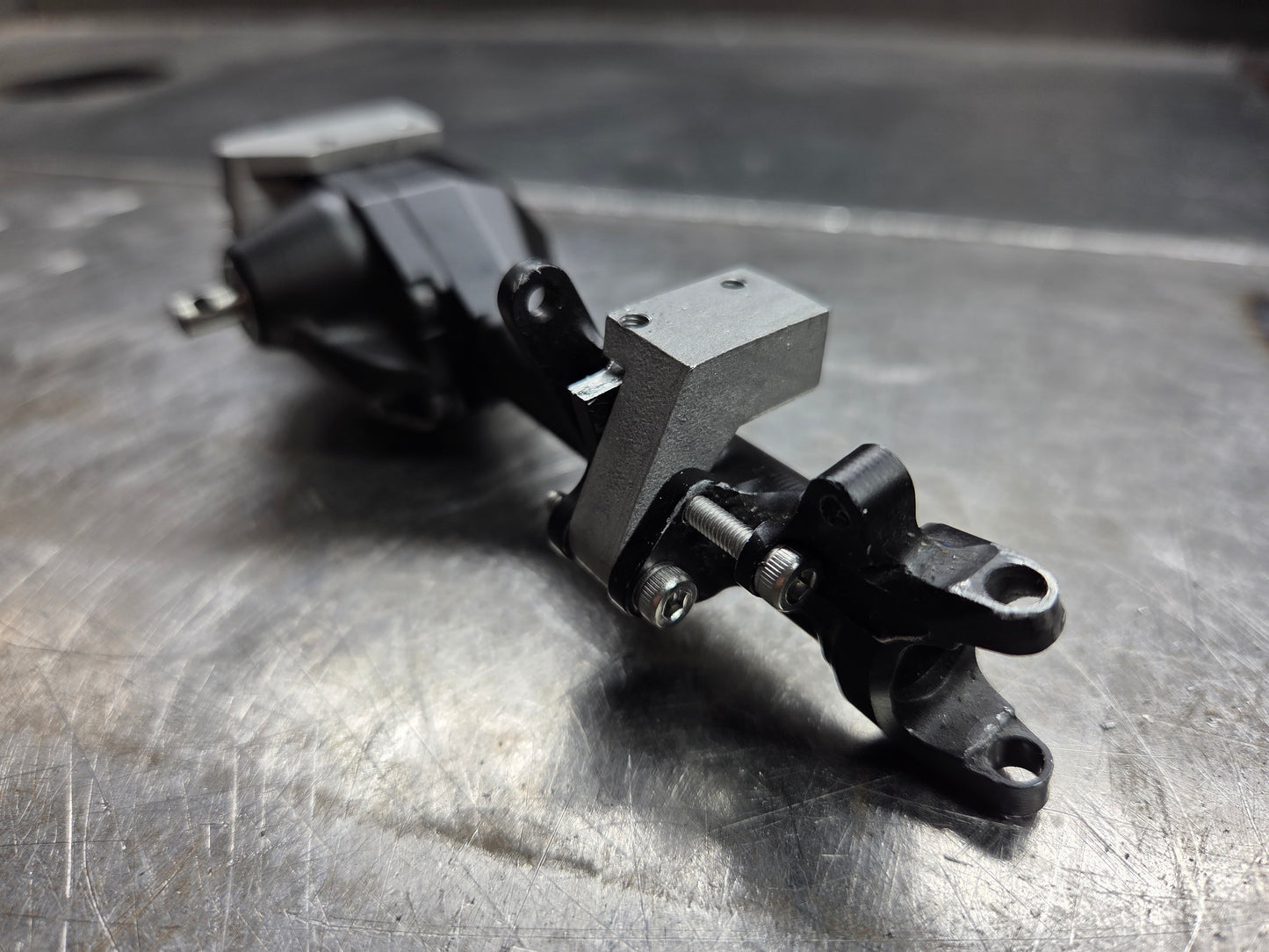 F9 Pro Narrow Leaf Mount