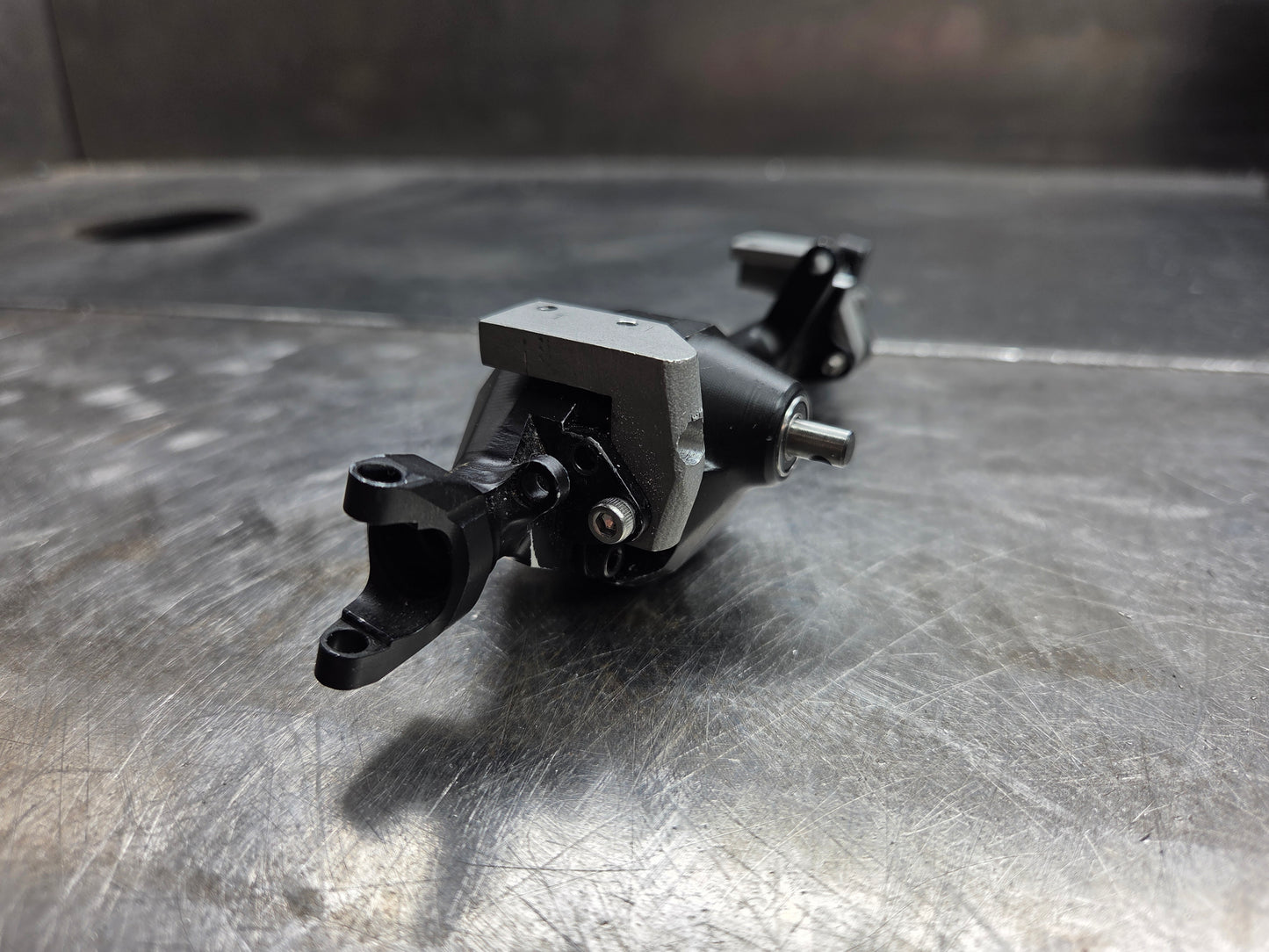 F9 Pro Narrow Leaf Mount