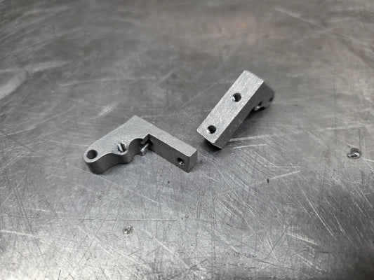 D44 Front Centered Leaf Mount