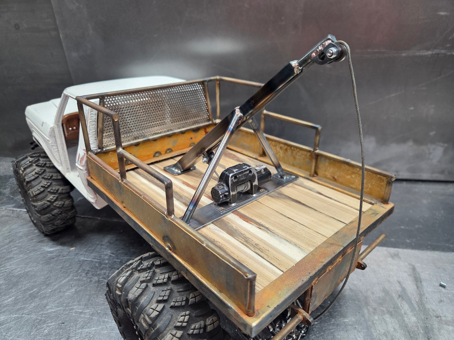 Self-Contained Wrecker Boom