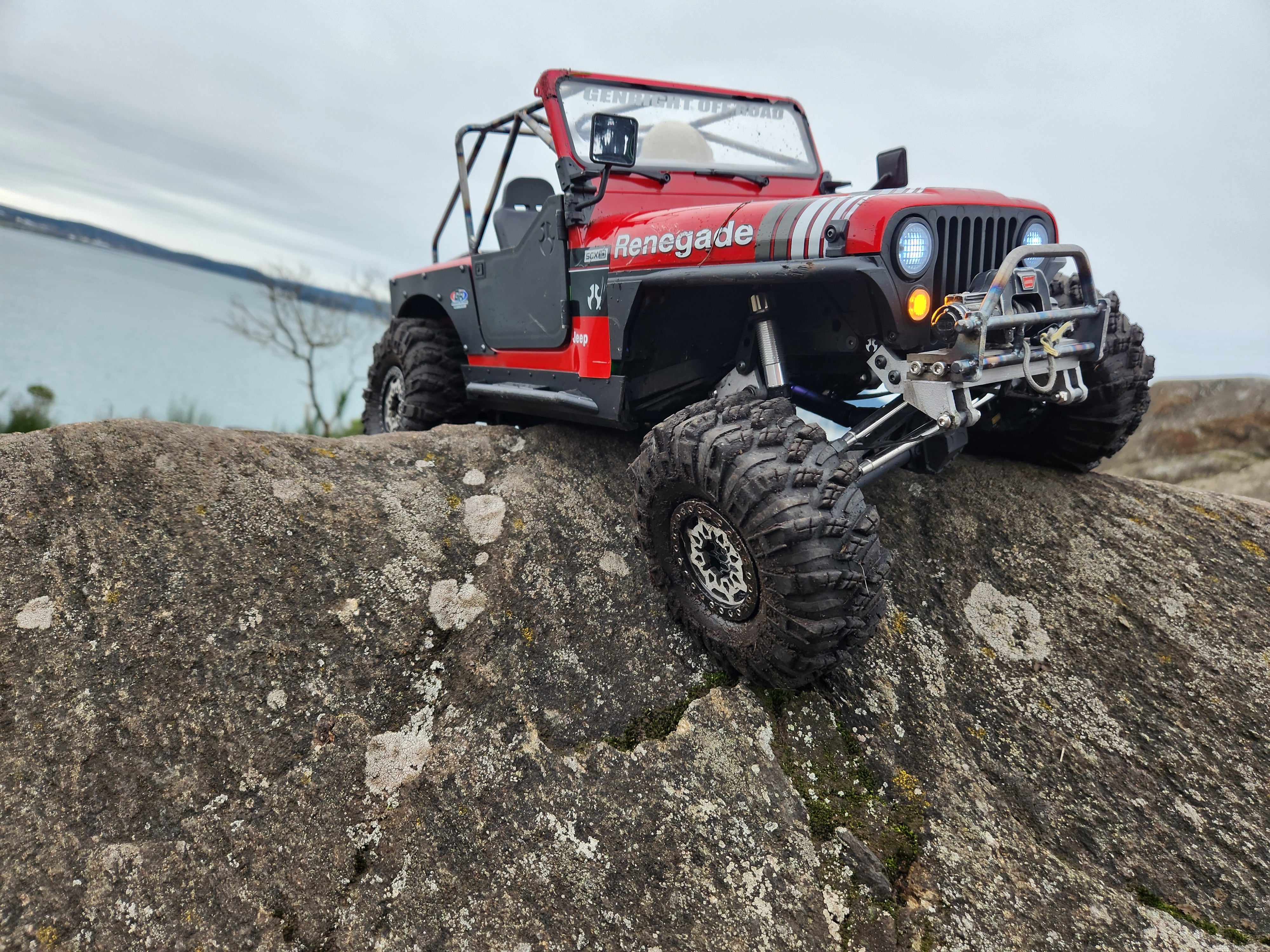 axial CJ7 クローラーjeep スケールカスタム